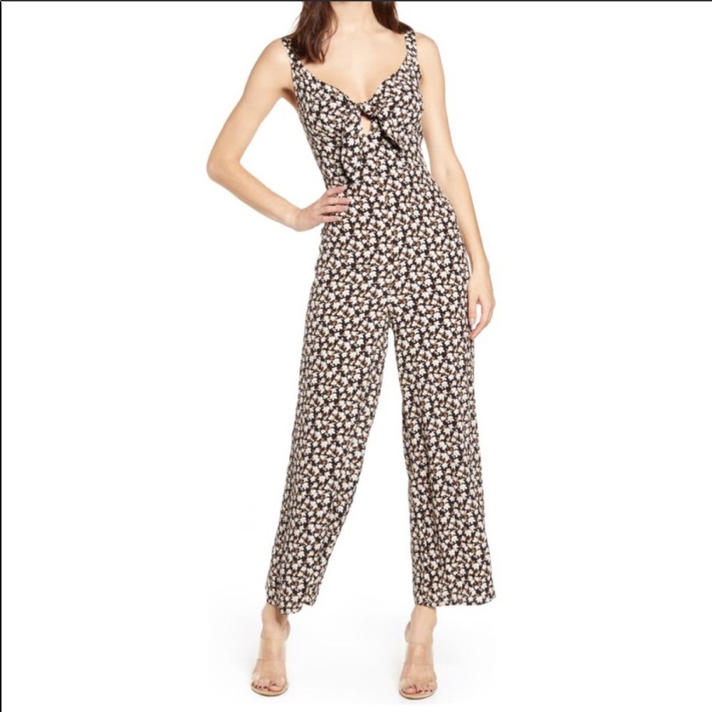Flattering & Flirty Cropped Floral Jumper